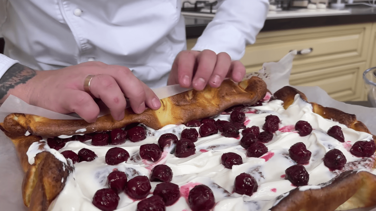 Рецепт солодкого десерту за 10 хвилин з доступних продуктів