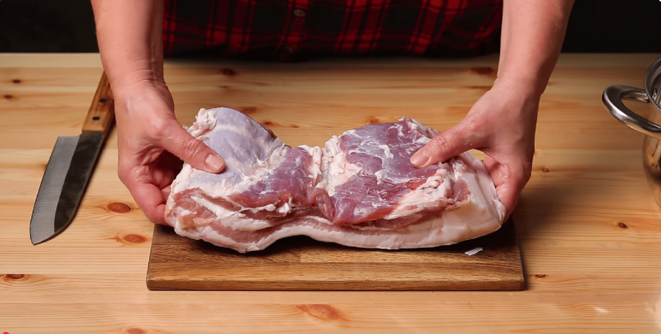 Кухарі поділилися рецептами 4 різних маринадів для засолювання сала