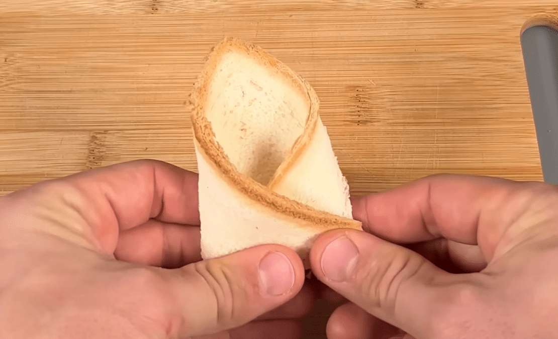 Кулінари розповіли, як подати святкові бутерброди по-новому