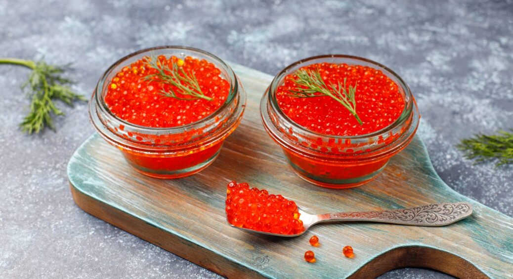 НЕ купуйте це в супермаркетах: 3 ознаки неякісної червоної ікри, які вбережуть ваше здоров’я 