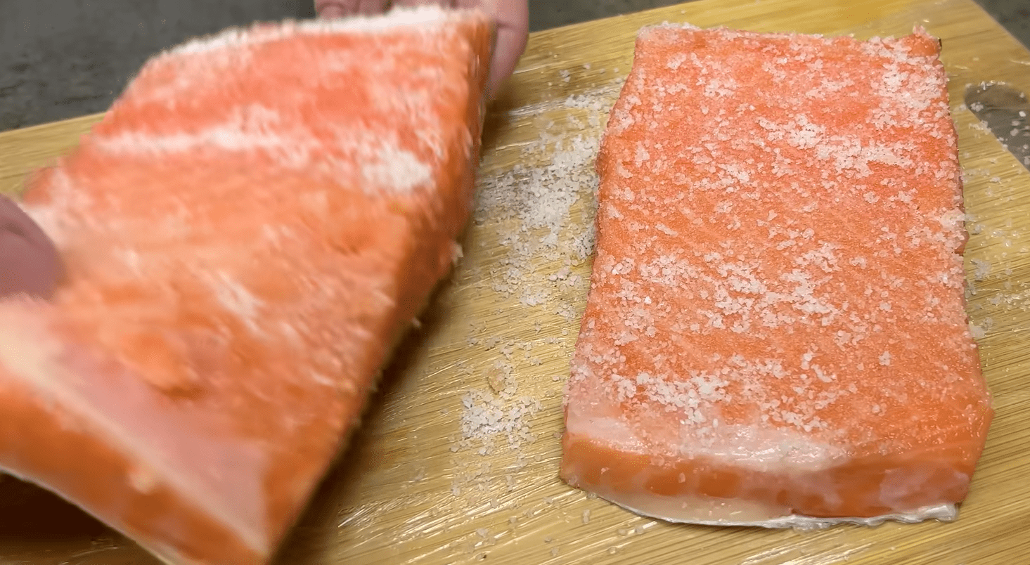 Кулінари розповіли, як засолити червону рибу в домашніх умовах