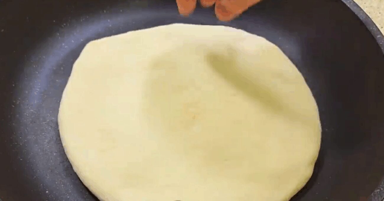 Кулінари розповіли, як приготувати смачні хачапурі на сковороді за 10 хвилин