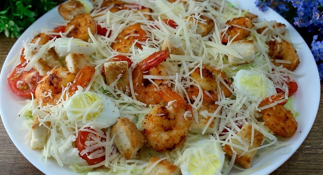 Замінила куряче філе і додала 1 секретний інгредієнт: мій “Цезар” смачніший, ніж будь-коли 