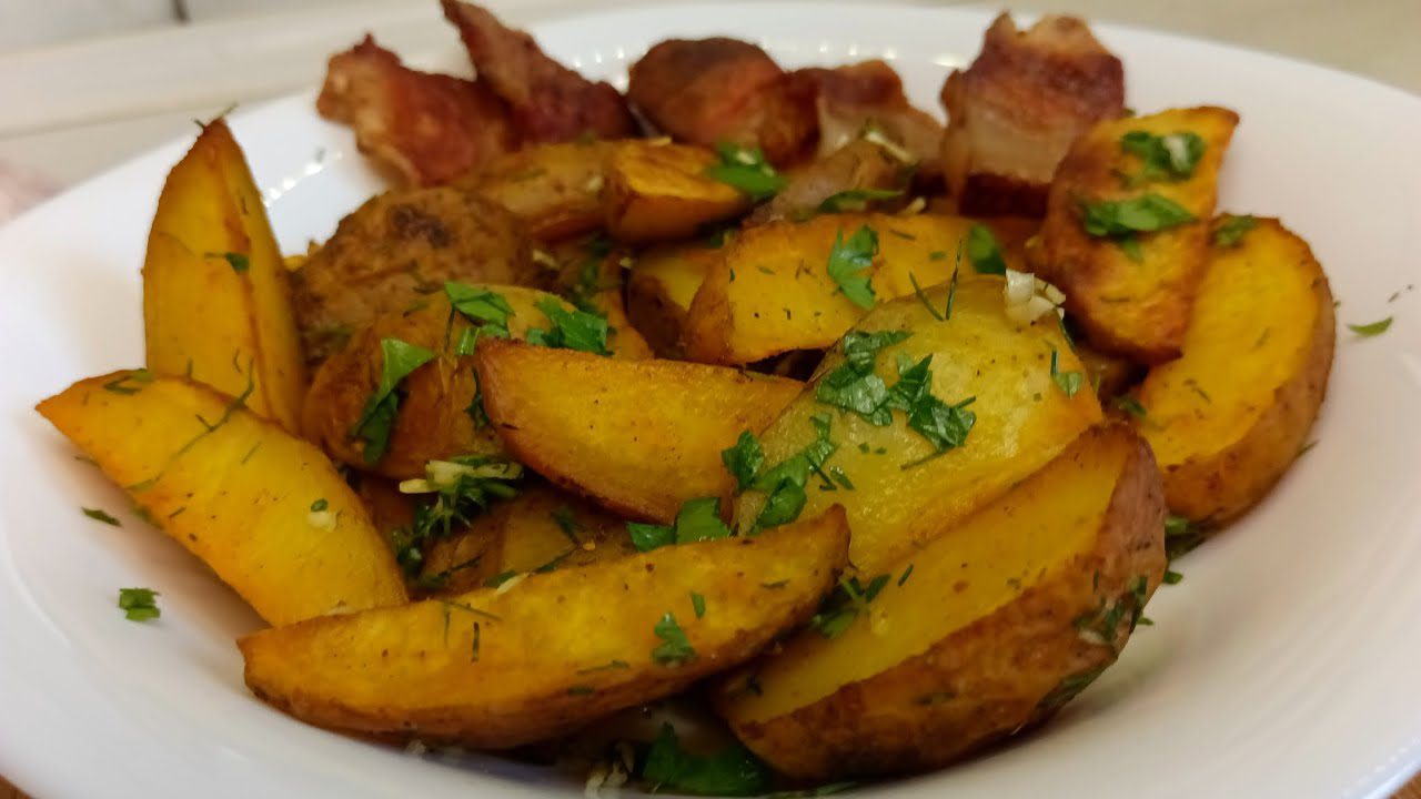 Кулінари назвали 3 економні страви, які варто поставити на новорічний стіл