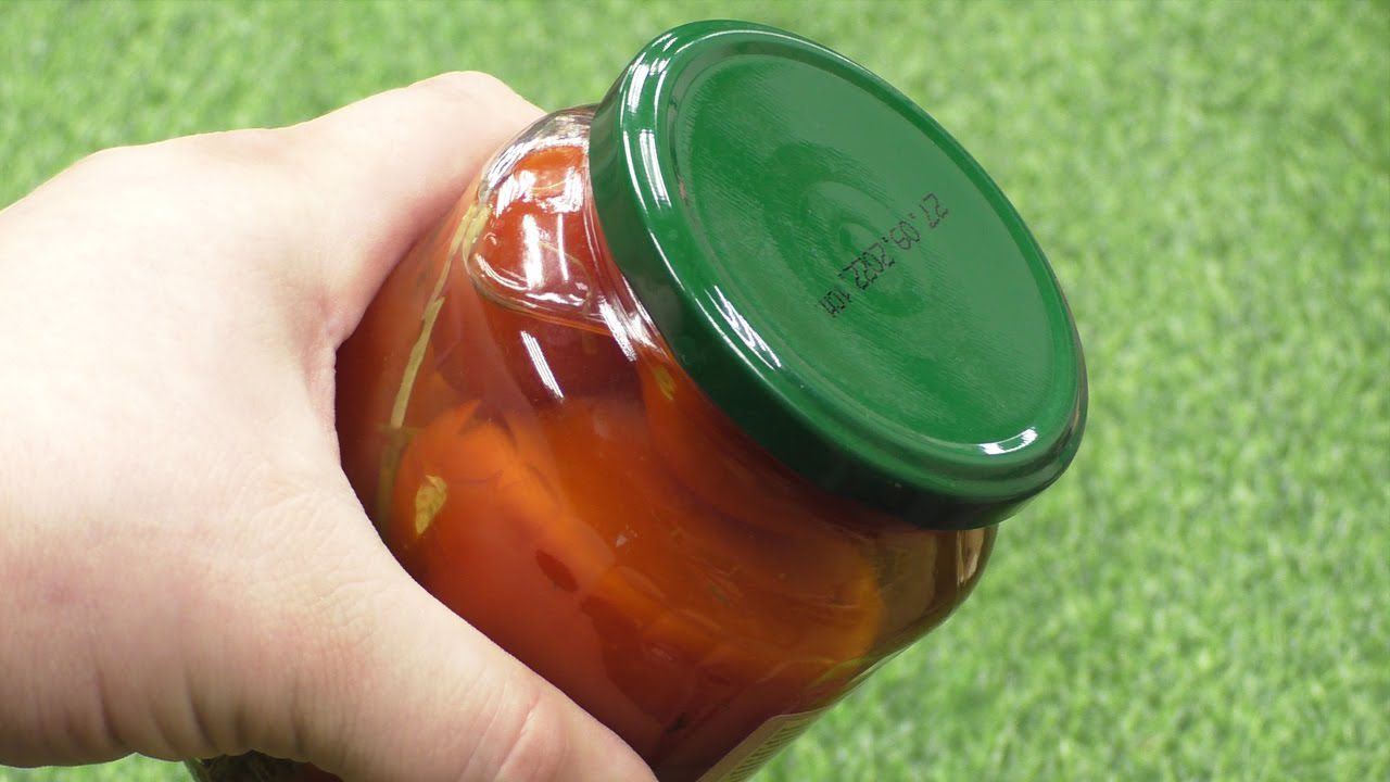 Як швидко відкрити тугу кришку на скляній банці