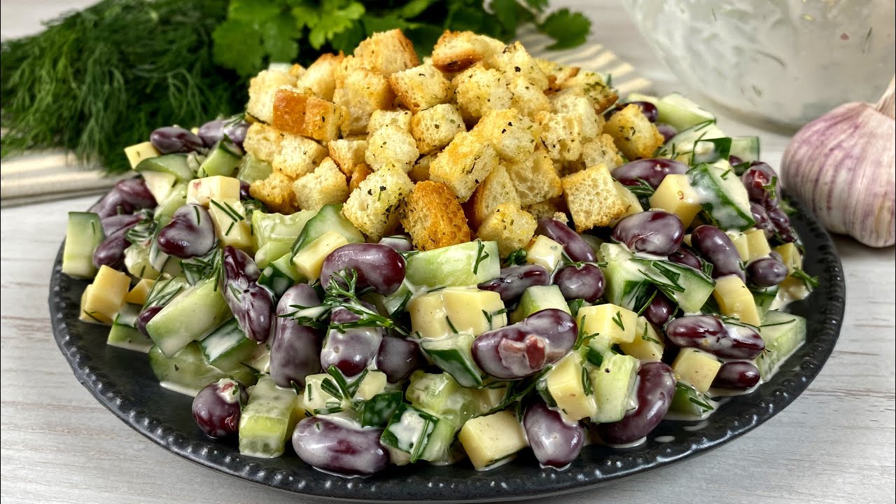 Що зробити, щоб сухарики в салаті хрумтіли