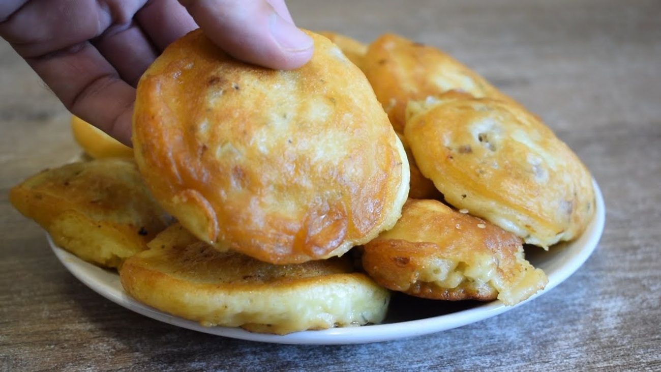 Кулінари розповіли, як приготувати смачні ліниві біляші за 10 хвилин