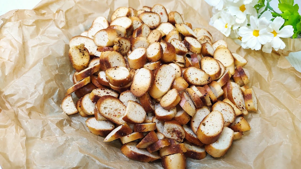 Що зробити, щоб сухарики в салаті хрумтіли