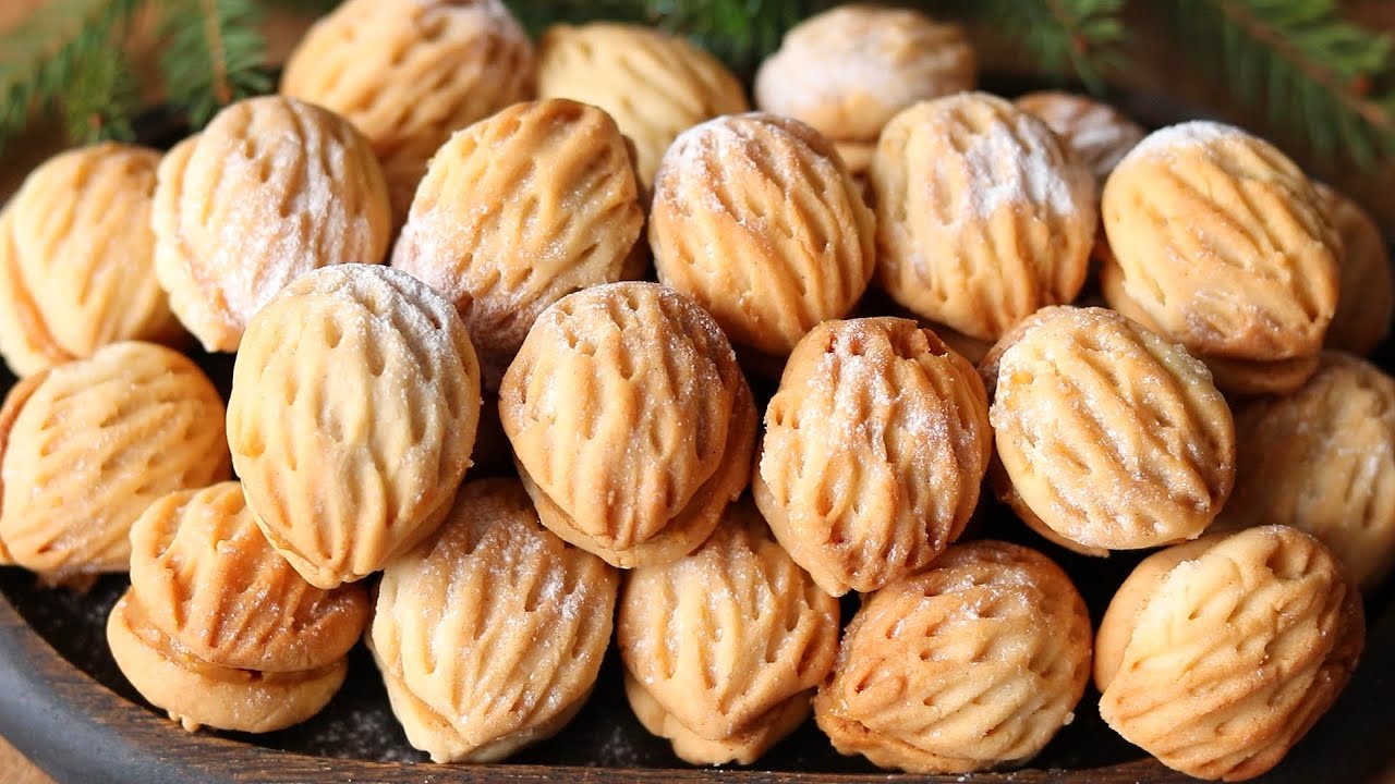 Кулінари розсекретили найсмачніший рецепт домашніх горішків зі згущеним молоком