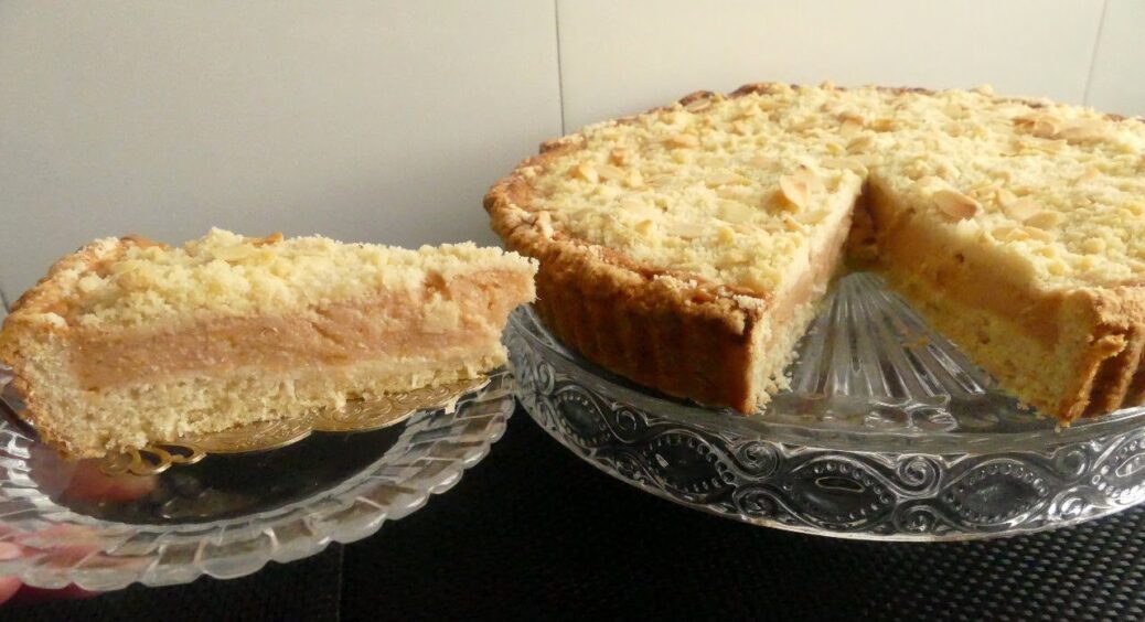 Торт “Валентина” – бюджетний рецепт десерту за 15 хвилин: і повидло знадобиться 