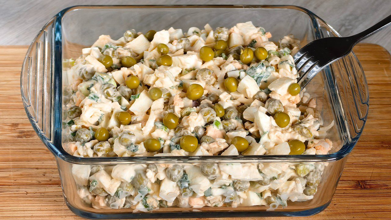 Які продукти не можна додавати до салатів