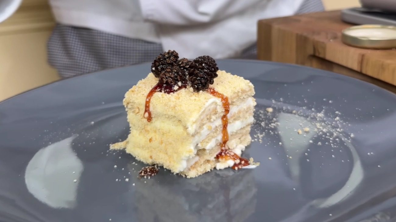 Рецепт смачного торта, який можна зробити навіть без світла