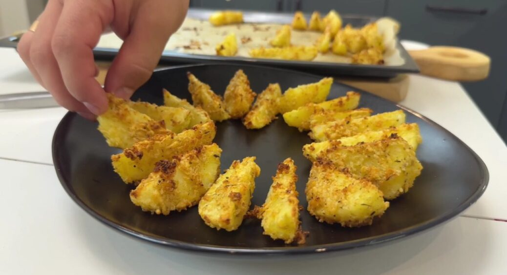 Візьміть всього 5 картоплин і приготуйте цю хрустку смакоту! Всі у захваті, мама – задоволена 