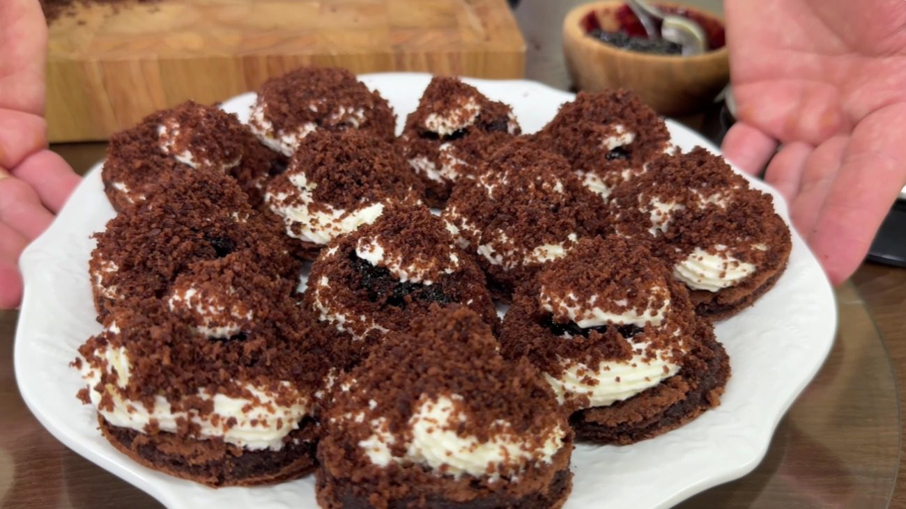 Рецепт святкового десерта: ці тістечка краще, ніж у магазині