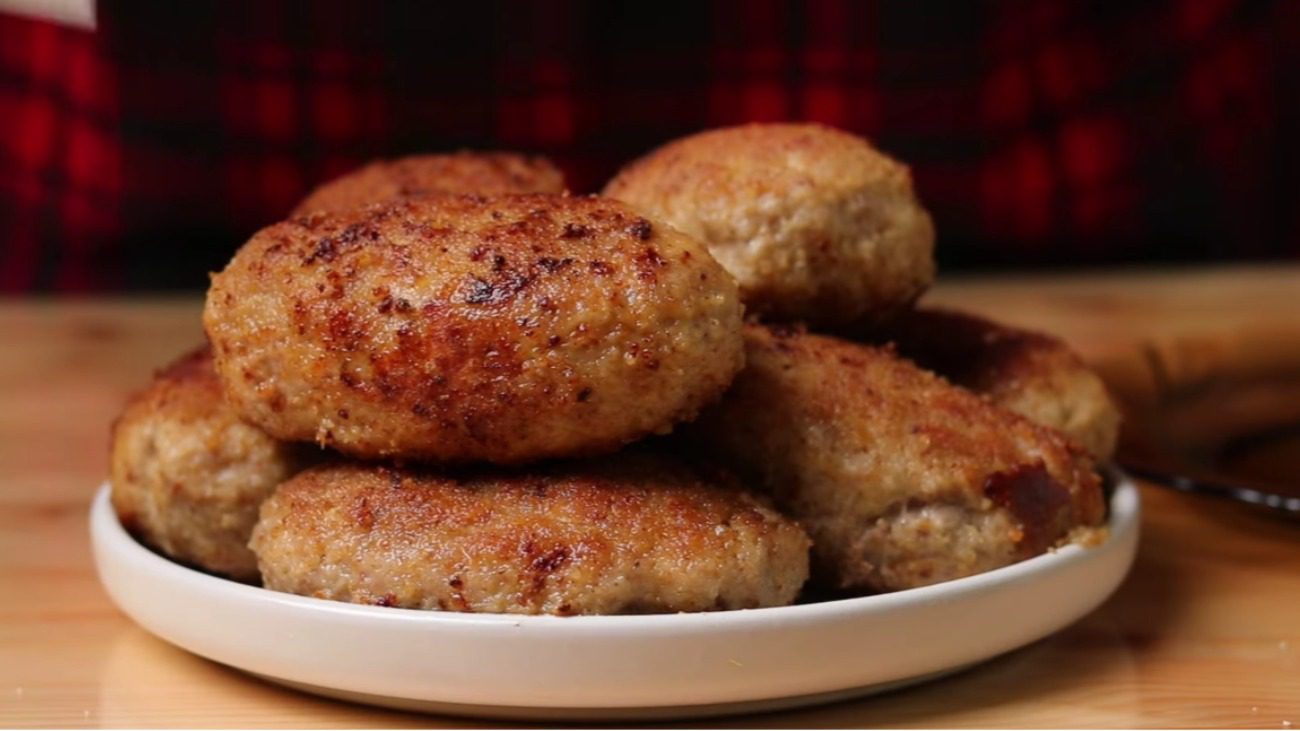 Рецепт святкових зразів з цікавою начинкою на Новий рік