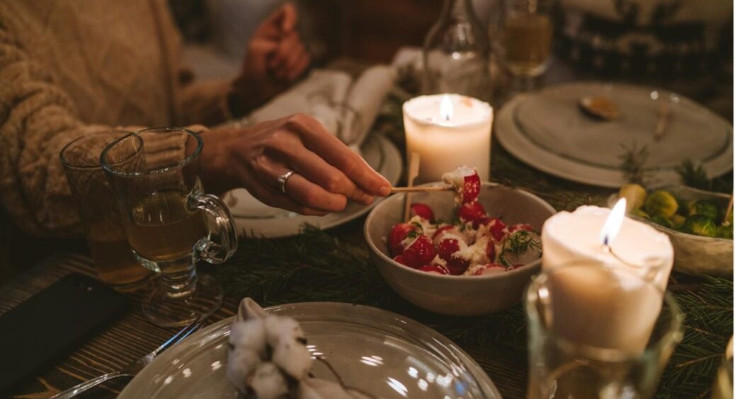 Новий рік без метушні: як зберегти свіжість салатів до 00:00 – кулінарний лайфхак для господинь 