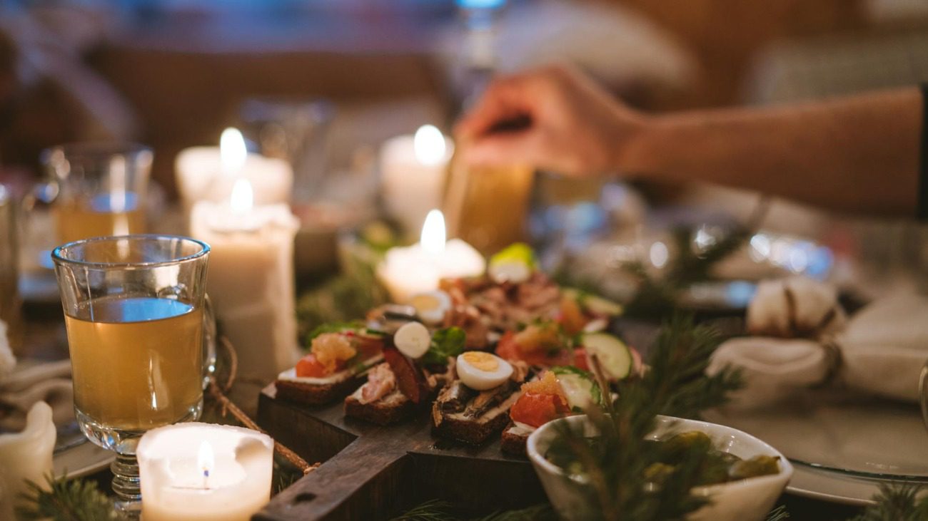 Українці назвали страви, які обов'язково прикрасять новорічний стіл у 2026 році