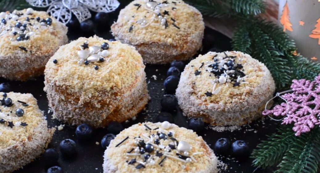 Забудьте про торт, бо вже є ЦІ медові тістечка: рецепт на Новий рік, який вже підкорив мільйони 