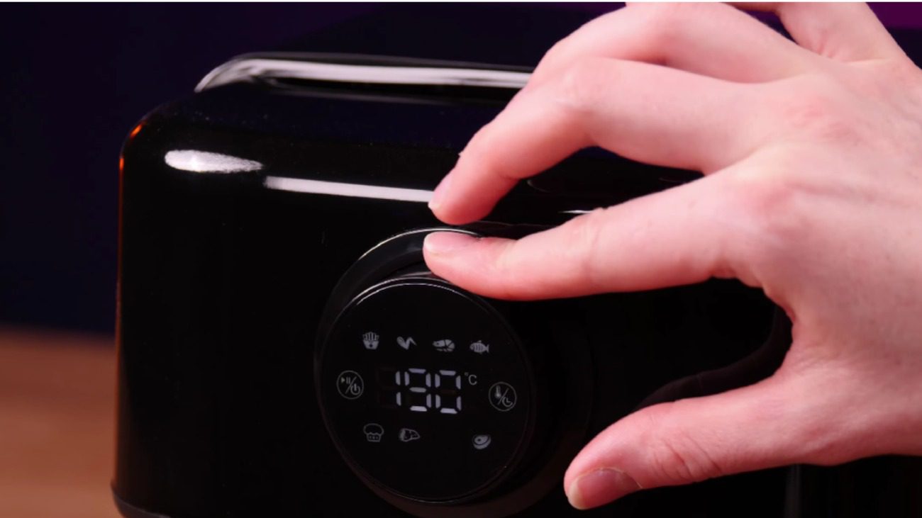 Експерти назвали 3 функції мультипечі, за які ви дарма платите при покупці