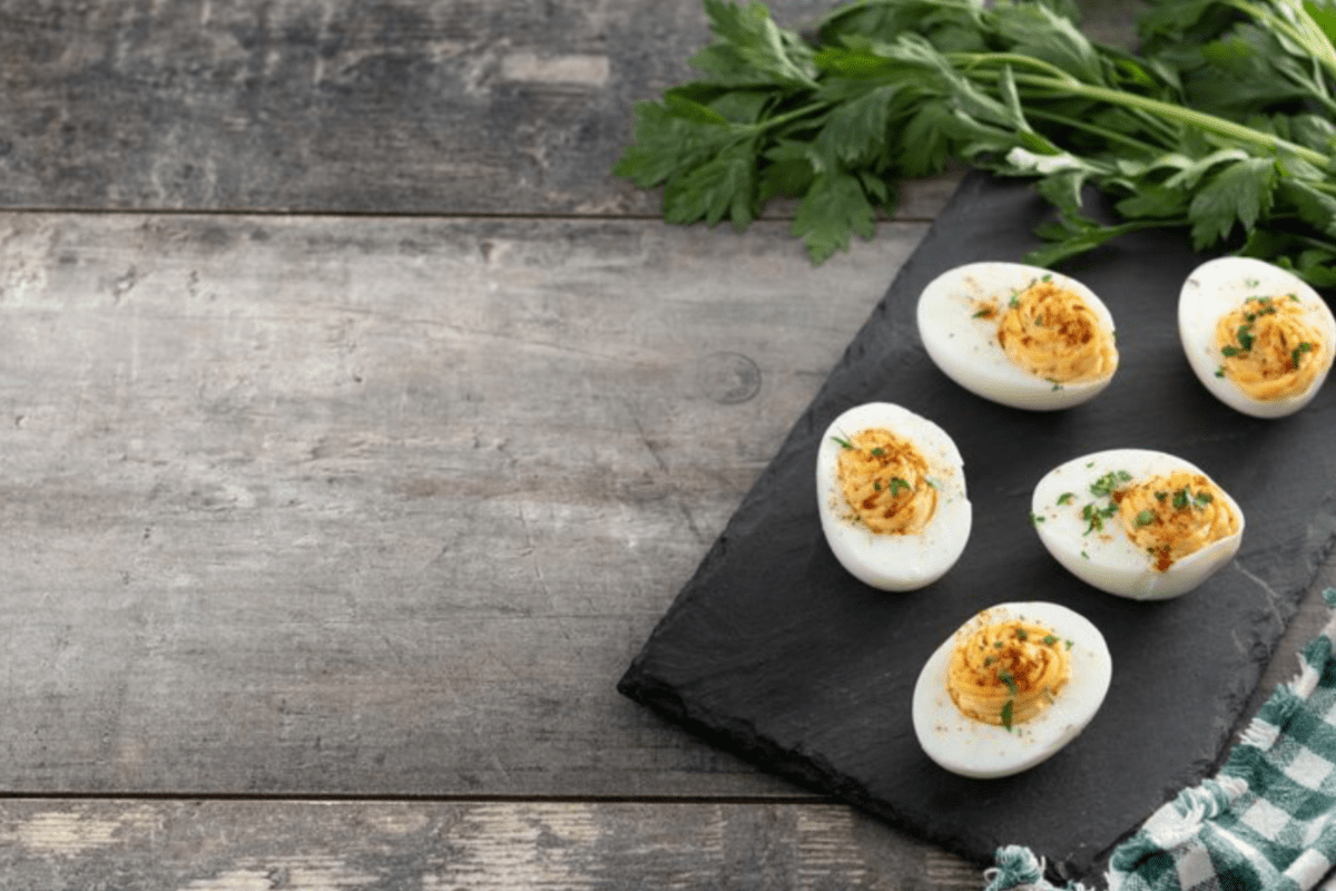 Кулінари розсекретили найсмачніші начинки для фаршированих яєць