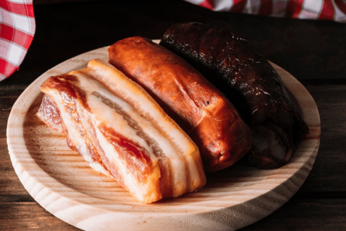 Кулінари розповіли, як приготувати намазку з сала – три види