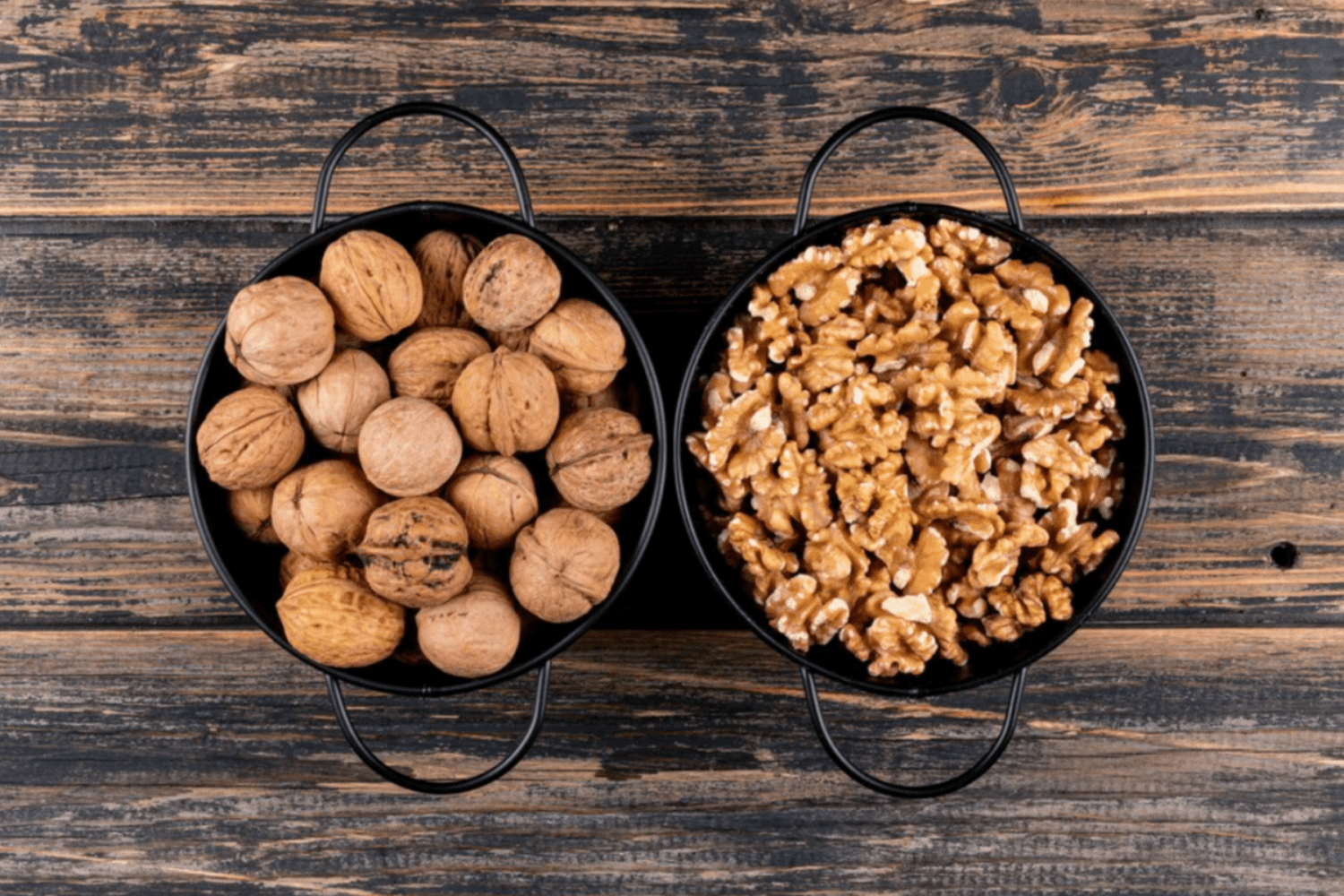 Городники розповіли, як підживити рослини за допомогою шкаралупи від горіхів