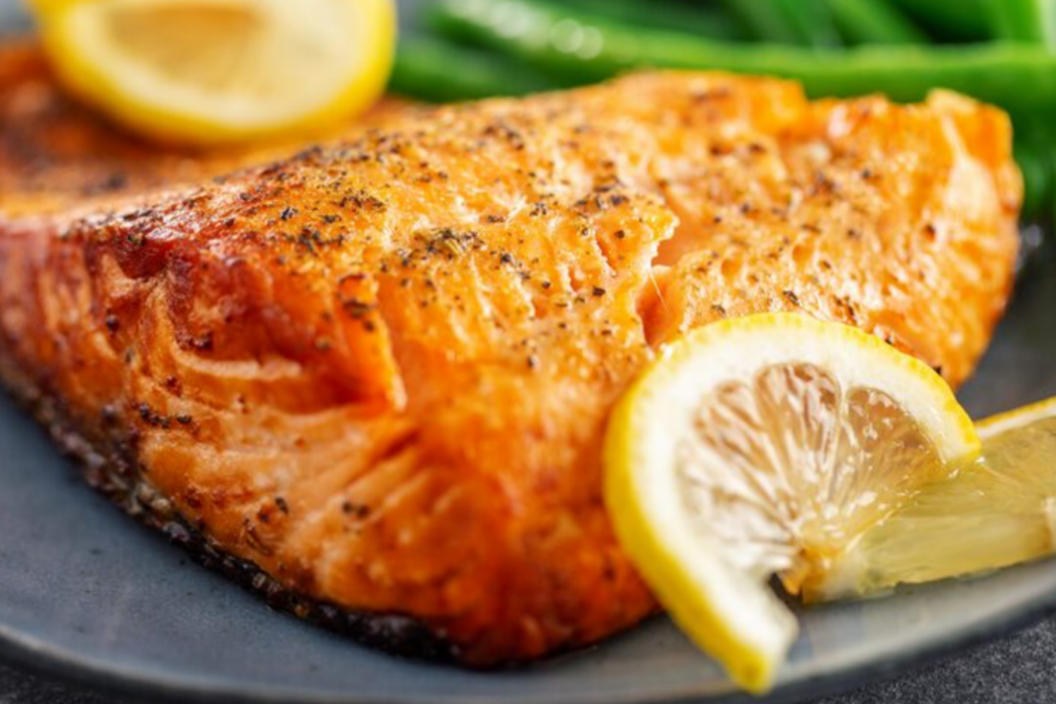 Кулінари поділились рецептом ароматної риби в соусі на Різдво та Новий рік