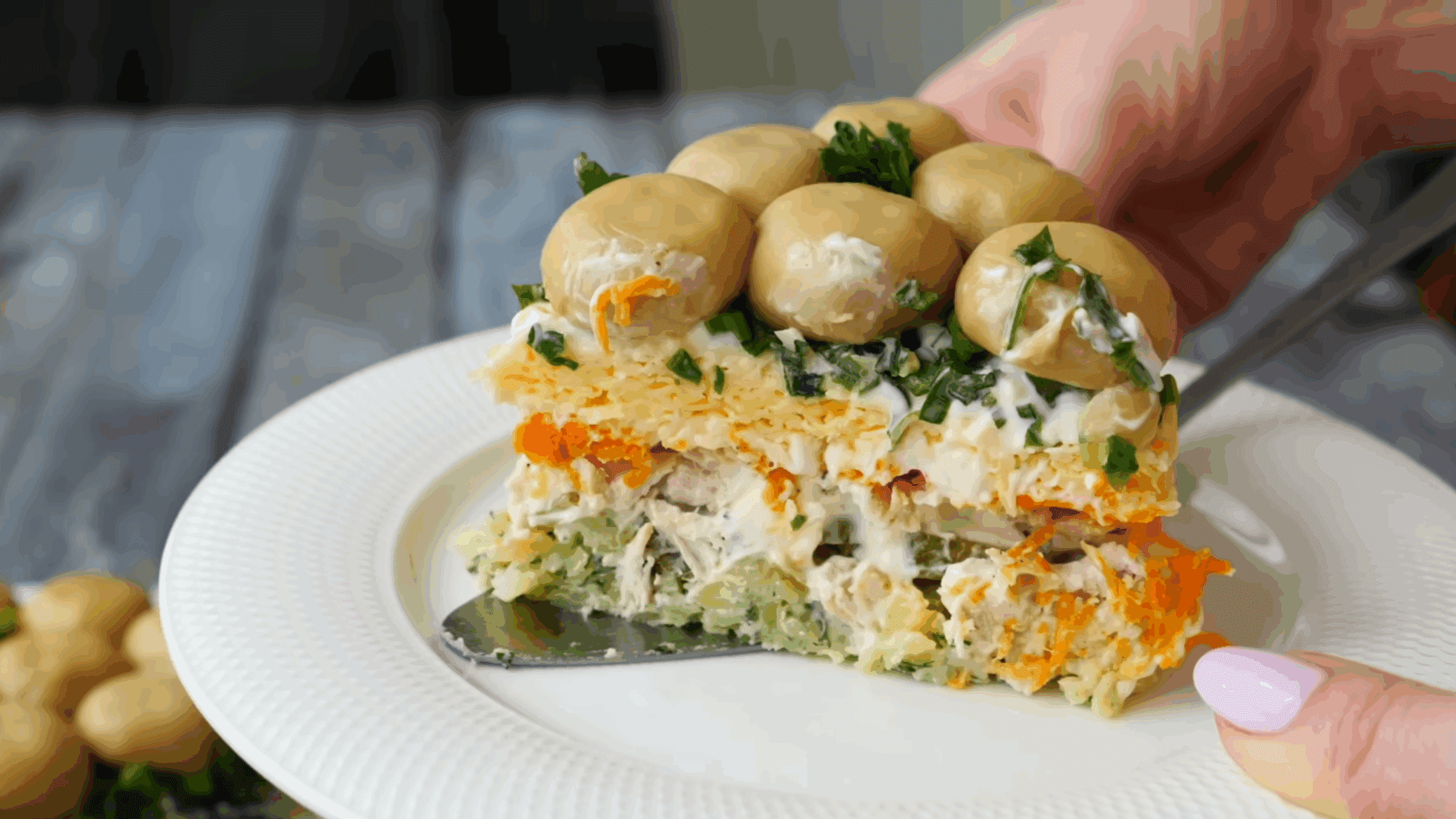 Кулінари розсекретили рецепт оригінального салату на новорічні свята