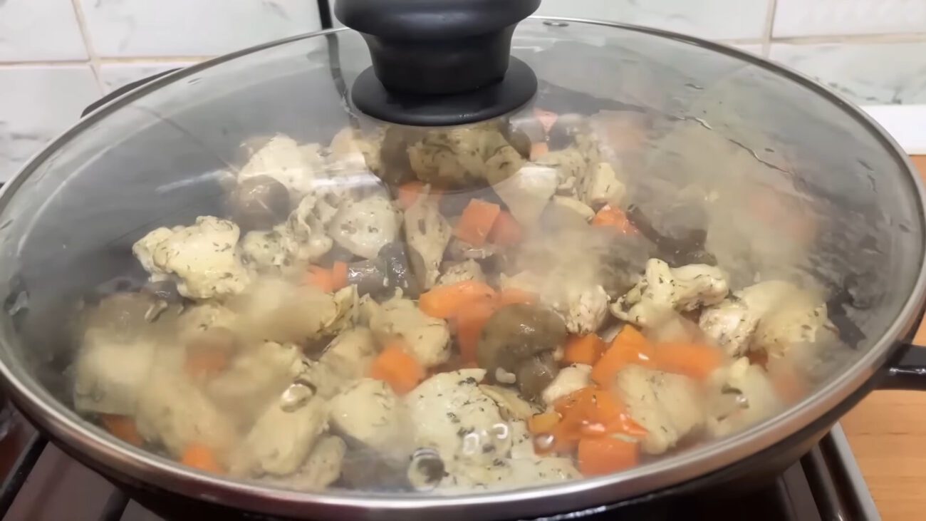 Кухарі поділилися рецептом гречаного плову за пів години