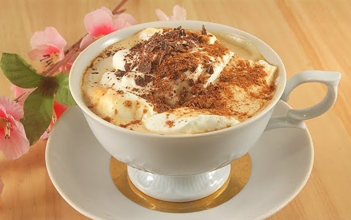 Лікарі розповіли, які 2 добавки до кави шкодять здоров'ю