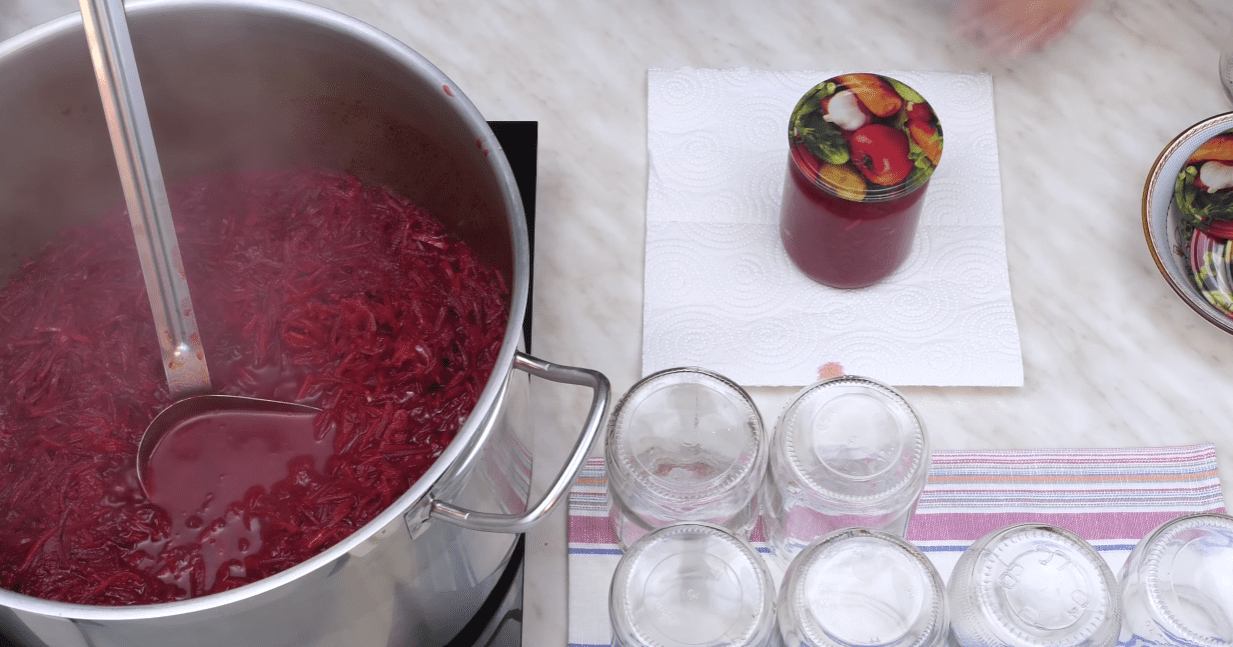 Рецепт ідеальної заправки для борщу з 2 кг буряків