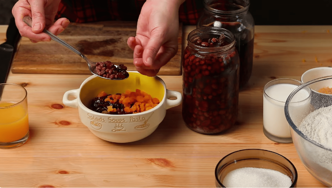 Рецепт різдвяного Штолена, який завжди виходить у всіх