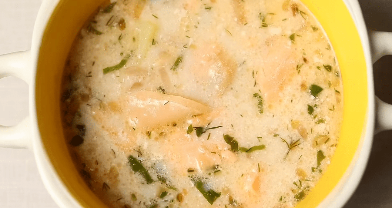 Кулінари розповіли, що можна приготувати з хребтами лосося