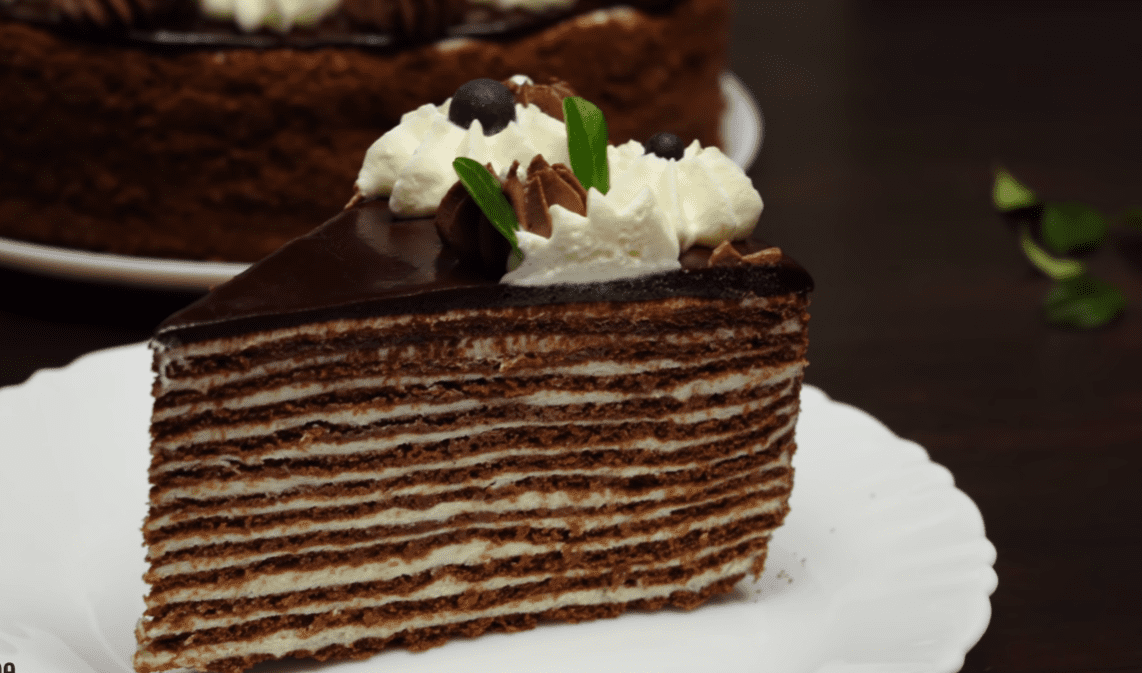 Рецепт класичного торта Спартак з 1985 року з 12 коржами