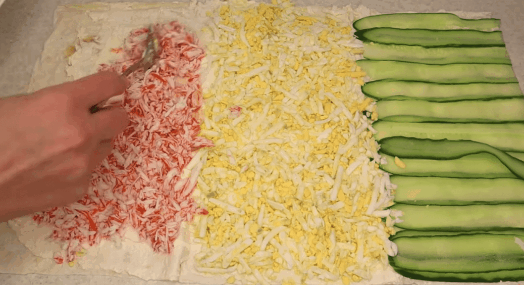 Загортаю фарш у лаваш і ставлю в духовку: лінива вечеря за 20 хв, яку просять готувати знову 