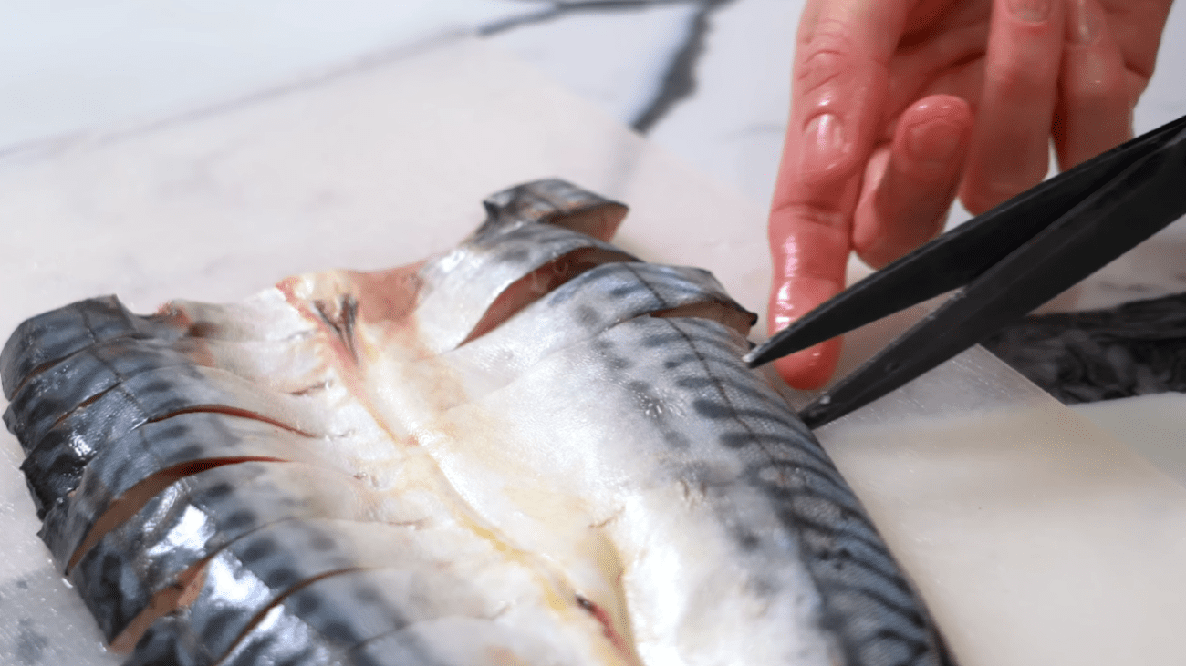 Рецепт риби без чистки та маринаду