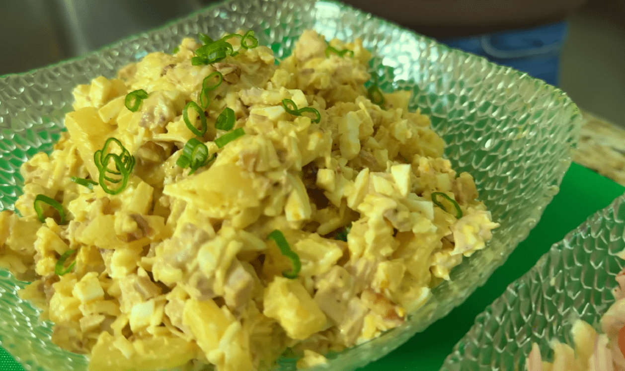 Рецепти 2-х супер швидких салатів на Новий рік 2026 та всі інші свята