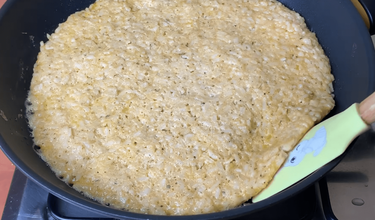 Кулінари розповіли, як приготувати смачну піцу без грама борошна