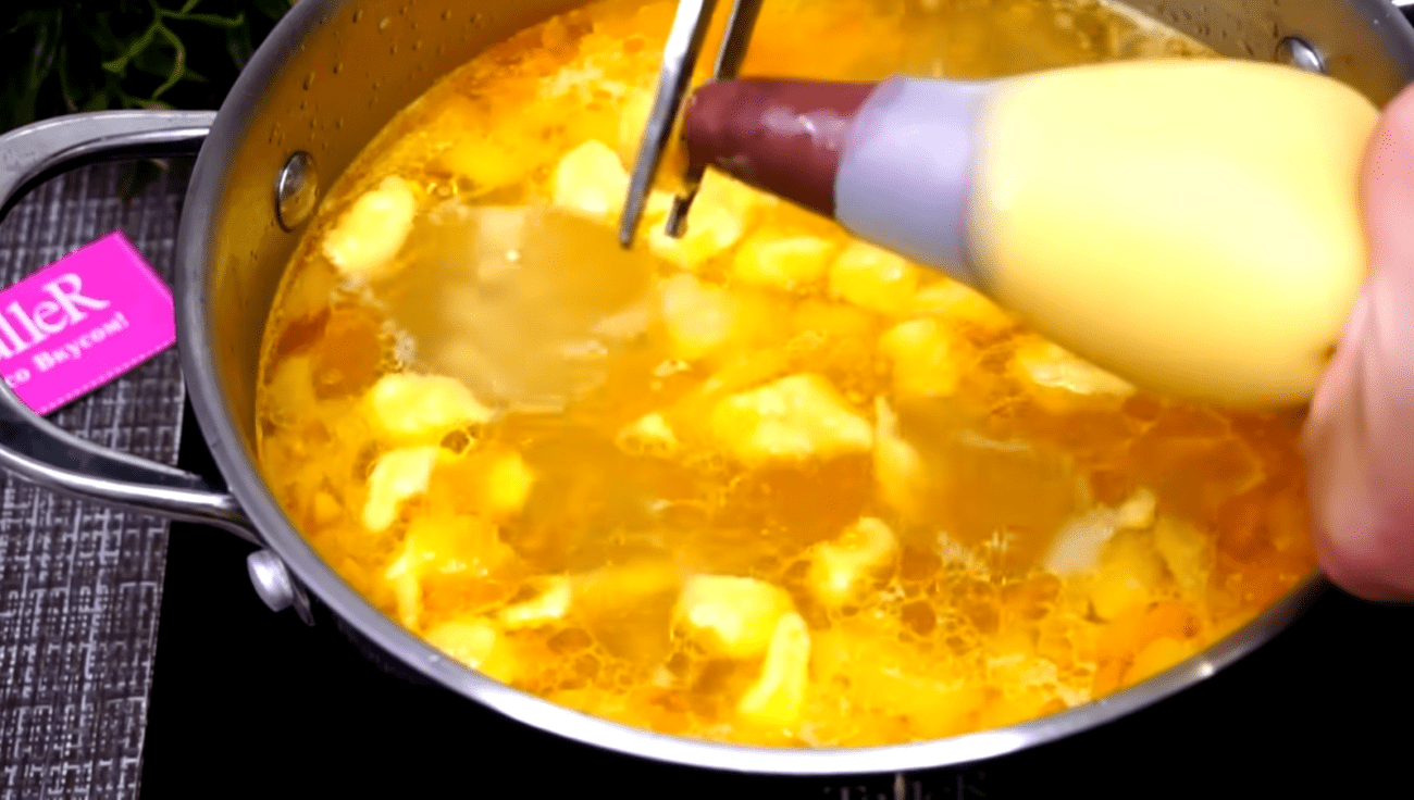 Кулінари назвали рецепт смачного і незвичайного супу з галушками