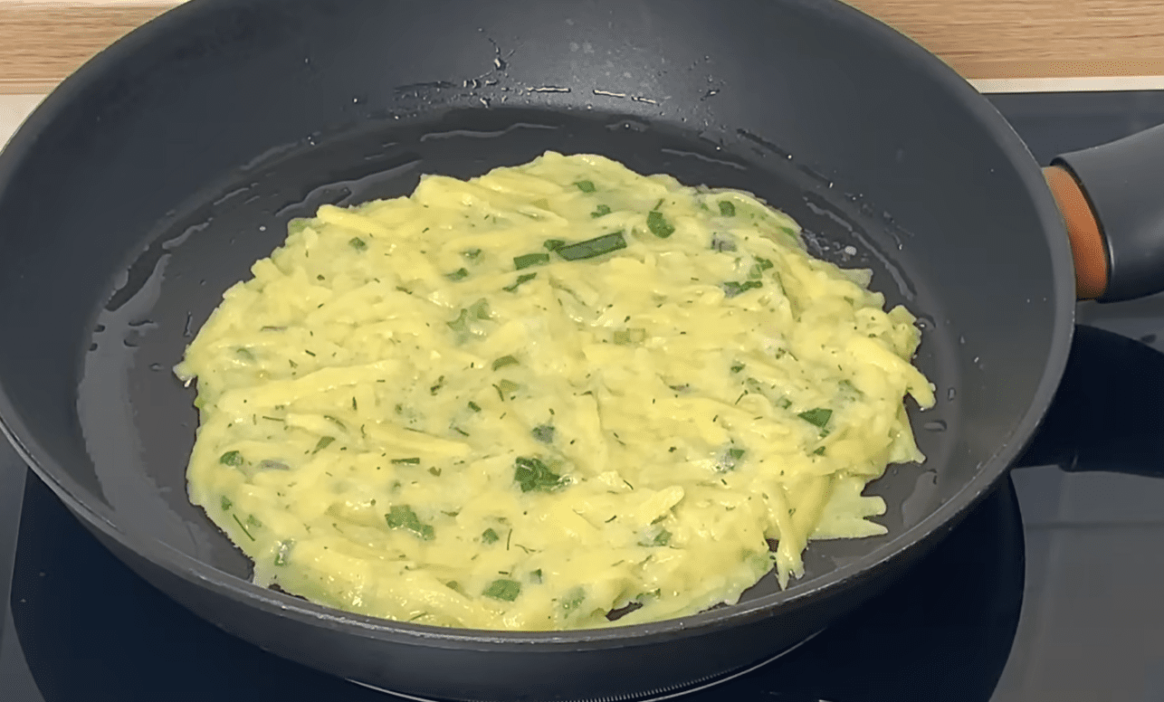 Рецепт смачної і ситної вечері з двох картоплин