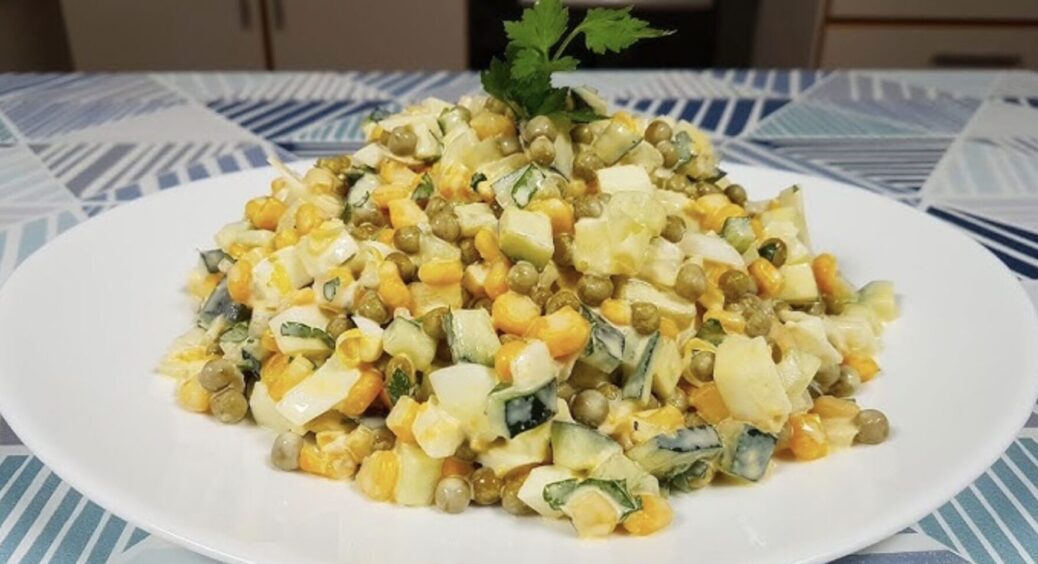 Додайте це до картоплі – отримаєте оригінальний смачний салат за 20 хвилин: ситно і швидко 