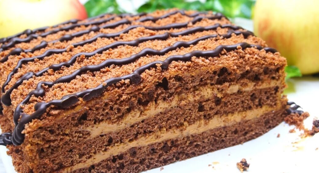 Беру борошно та шоколадку – за 25 хвилин п’ю чай із бомбічним тортиком: все змішала та смакую 