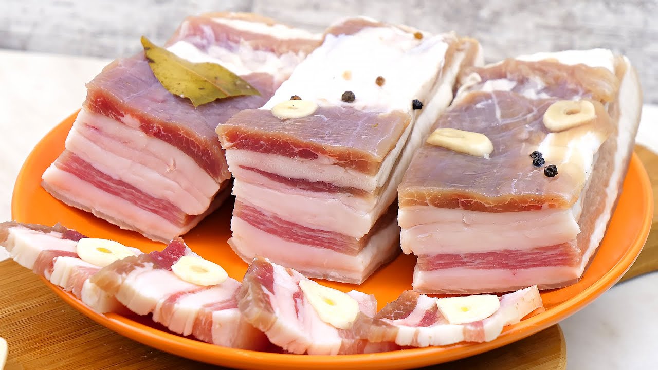 Як правильно обирати сало на ринку