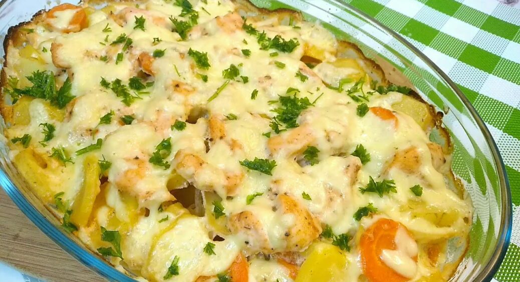 Коли немає часу стояти біля плити: ця запіканка завжди мене виручає – свекруха сяє щоразу 