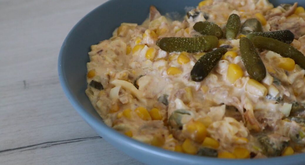 Багатий на Омега-3 салат “Дністровський”: з 5 інгредієнтів виходить смакота і користь на мільйон 