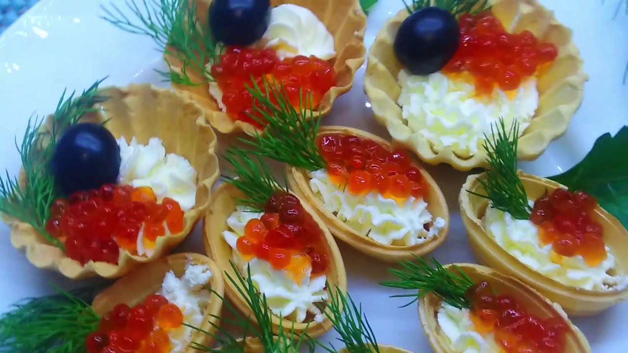 Варіанти закусок із червоною ікрою