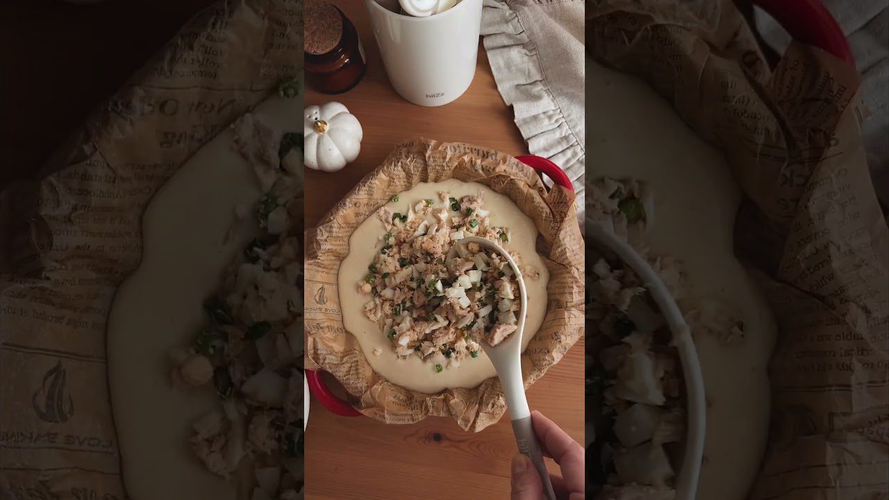 Рецепт заливного пирога з консервами та цибулею