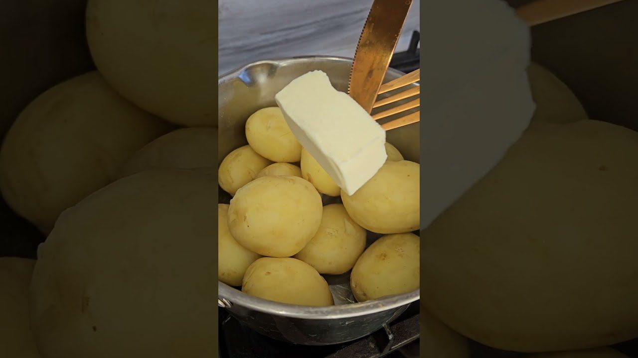 Рецепт картоплі з вершковим маслом та часником