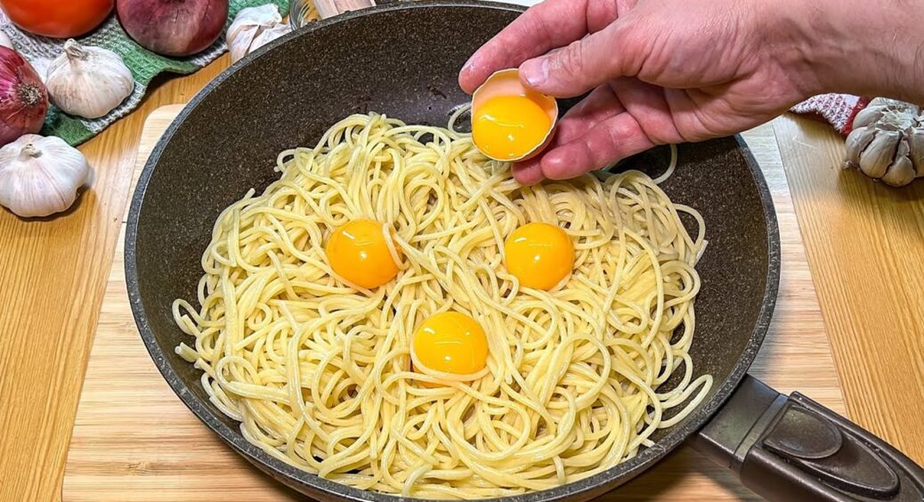 Макарони + яйця і вся сім’я сита: цей рецепт я привезла з Одеси — смачно на всі 100 