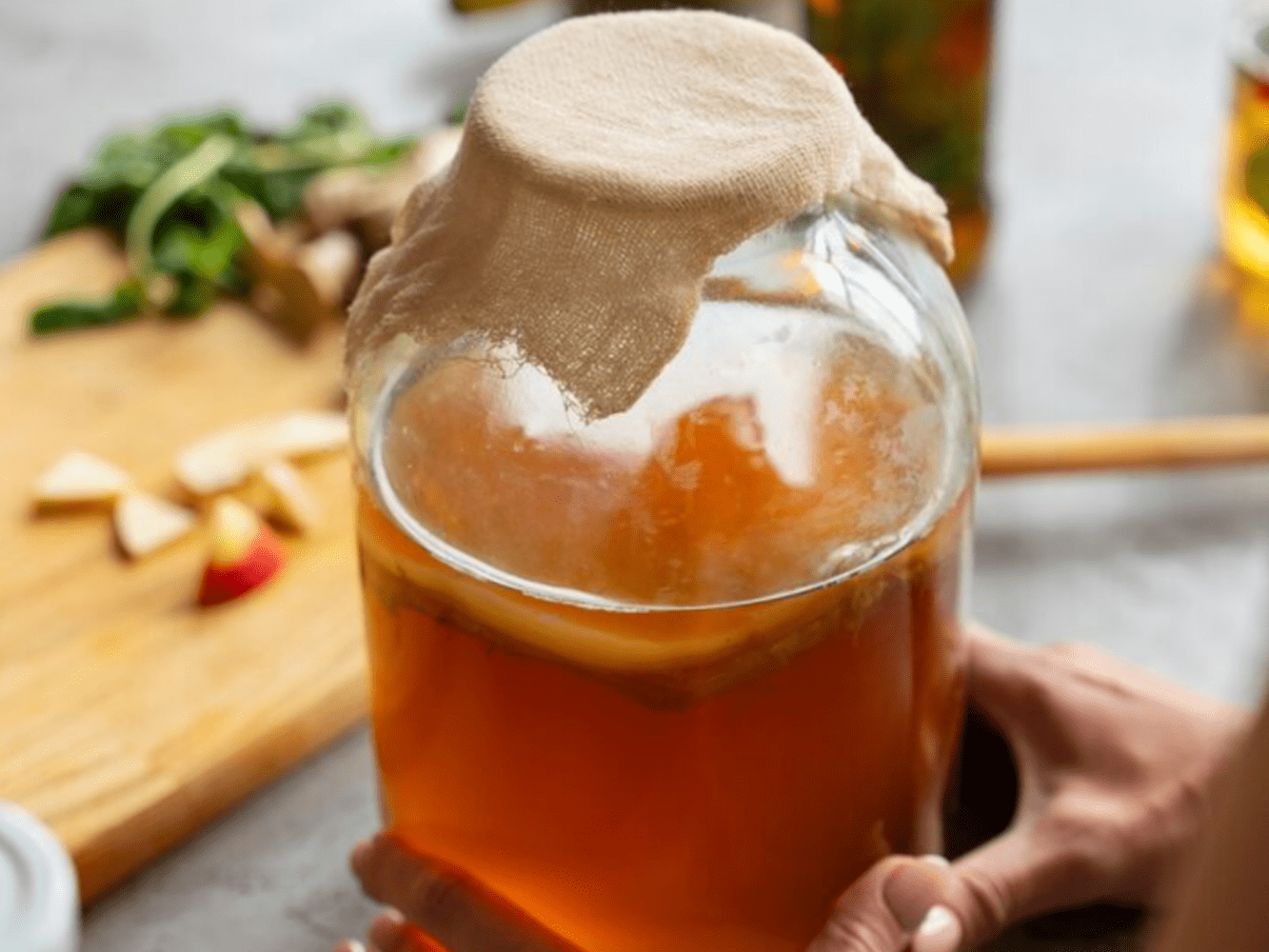 Кулінари розсекретили простий спосіб приготування комбучі прямо вдома